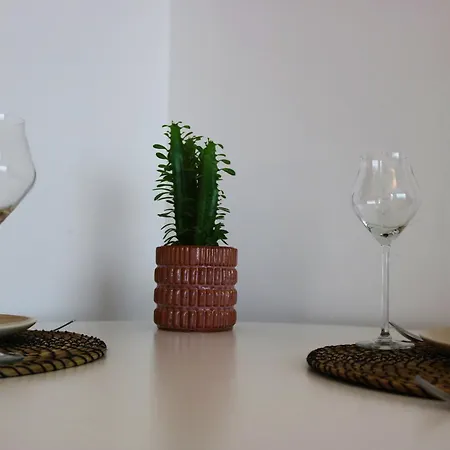 Sous - Sea, Sun, City-centre *