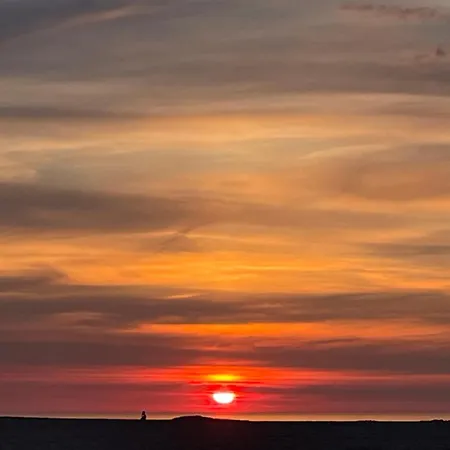 Sous - Sea, Sun, City-centre *